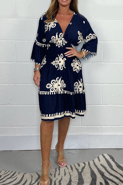 Printed V-neck 3/4 Sleeve Midi Dress