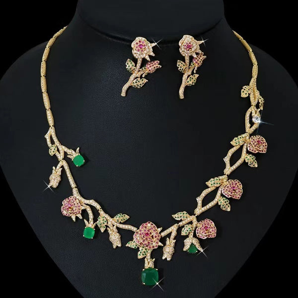 Linked Flowers Charm Necklace